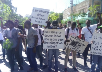 [URGENT] La ville des Gonaïves marche contre la corruption dans la division