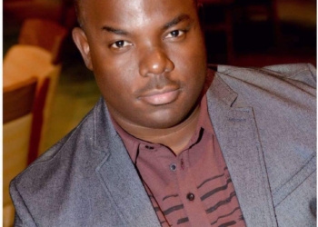 Tutu Desmosthene parle du nouveau show de  Blondedy Ferdinand