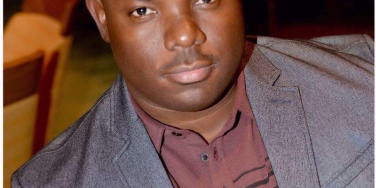 Tutu Desmosthene parle du nouveau show de  Blondedy Ferdinand