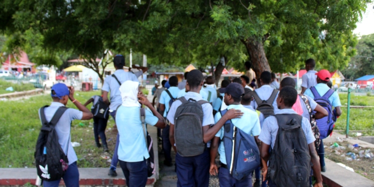 PétroCaribe – Mobilisation: au moins 5 écoliers arrêtés par les forces de l’ordre