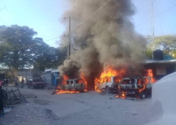Trois Véhicules incendiés à Montrouis