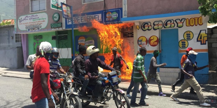 10ème journée de tension dans la zone métropolitaine de Port-au-Prince