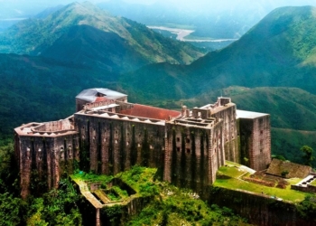 Pourquoi pousser le tourisme malgré les instabilités constantes