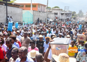 Mobilisation pour le départ de Jovenel Moise: l’Église Catholique démontre sa force dans une marche.
