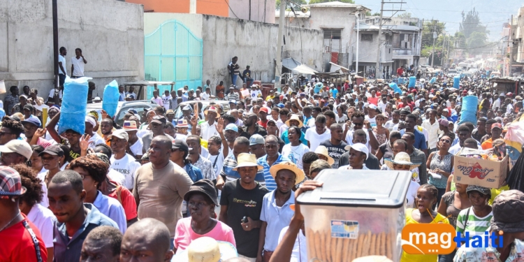 Mobilisation pour le départ de Jovenel Moise: l’Église Catholique démontre sa force dans une marche.