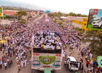 1er janvier 2020 : Wilson Jeudi a organisé un véritable carnaval pour les chrétiens à Delmas