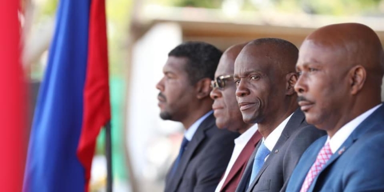 Insécurité : Jovenel Moïse menace de sévir contre les trafiquants d'armes et munitions