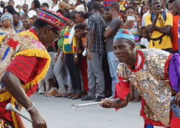 Sondaj: èske gouvènman an dwe kanpe aktivite rara yo pou kwape kowonaviris ?