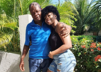 Covid-19: La chanteuse Darline Desca pleure le départ de son père