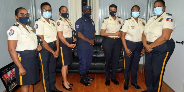 Haïti-Sécurité: Léon Charles tente de gagner la confiance des policiers