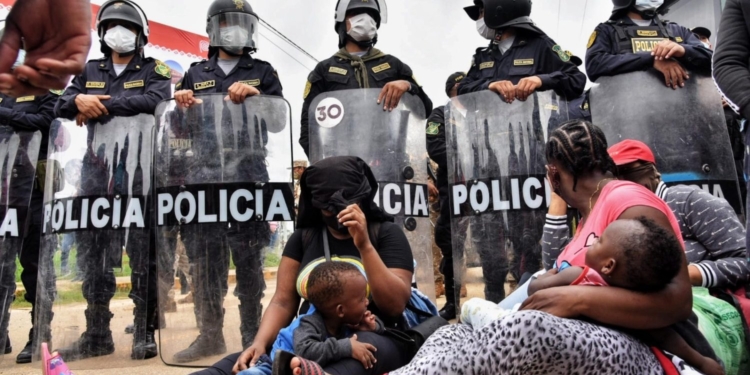 Des migrants haïtiens brutalisés et bloqués à la frontière Brésilienne