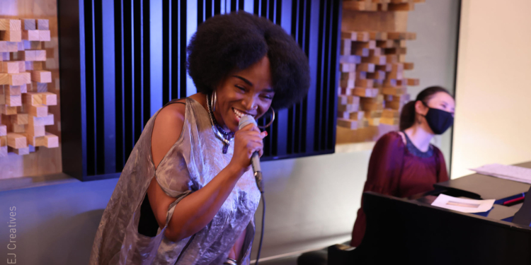 Émeline Michel joindra sa voix à six autres artistes pour le concert Spotlight