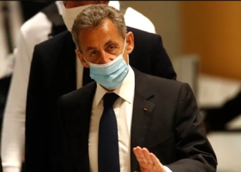 L’ex président français Nicolas Sarkozy condamné à 3 ans de prison