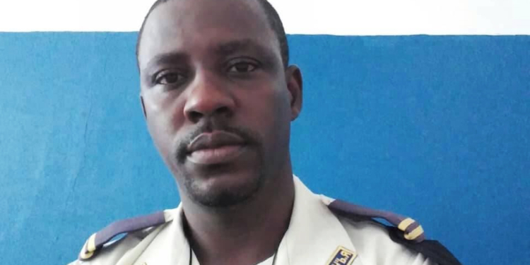 L’ancien porte-parole du SPNH-17, Abelson Gros-Nègre arrêté par la PNH