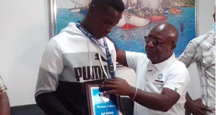 Le jeune sauveteur Josh Casimir honoré par le SEMANAH