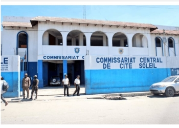 Haïti-Insécurité:  Le poste de police de Drouillard attaqué, un inspecteur tué par les bandits