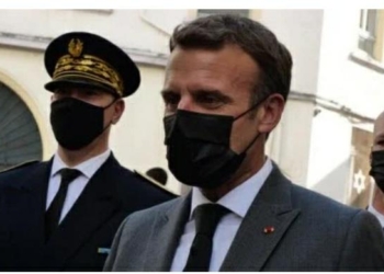France: Le Président Emmanuel Macron reçoit une gifle en public