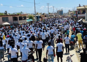 À Port-de-Paix, des milliers de personnes marchent pour exiger justice pour Jovenel