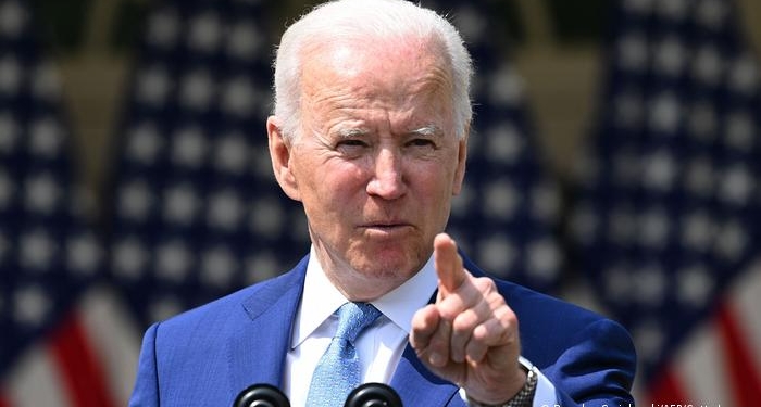 Le président Biden dénonce le traitement des migrants et annonce des sanctions contre les gardes frontaliers