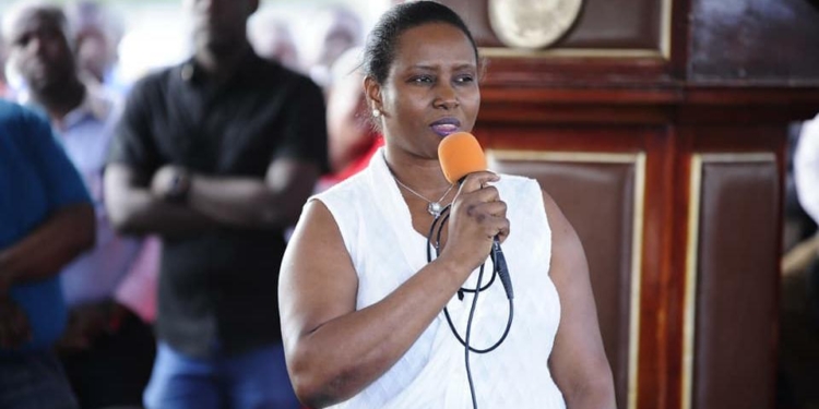 Avant l’audition, Martine Moise lance sa campagne électorale