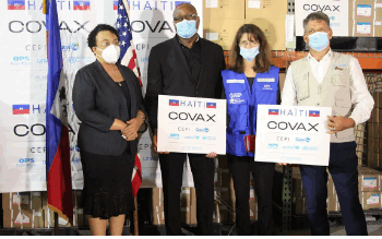 Les États-Unis à travers Covax offrent plus de 100 000 doses de vaccin Moderna à Haïti