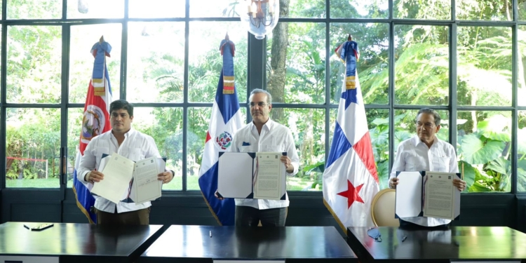 L’ex chancelier Claude Joseph dénonce encore les démarches du Président Abinader au nom D’Haïti