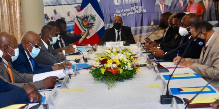 Pour son premier Conseil des ministres, Ariel Henry s’installe au palais national