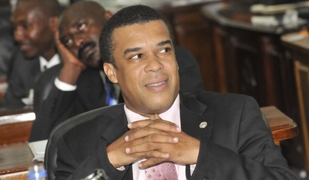 Accord Montana : l’ex-sénateur Steeven Benoit se porte candidat au poste de premier ministre