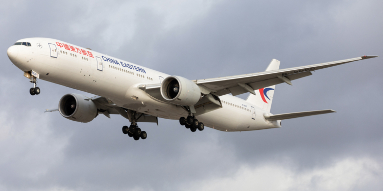 Un avion d’une compagnie chinoise s’écrase avec 132 passagers et 9 membres d’équipage