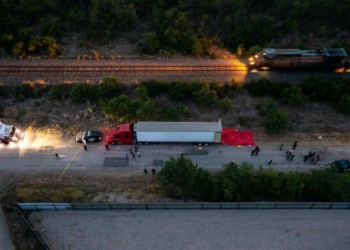 Au moins 46 migrants découverts morts dans un camion au Texas