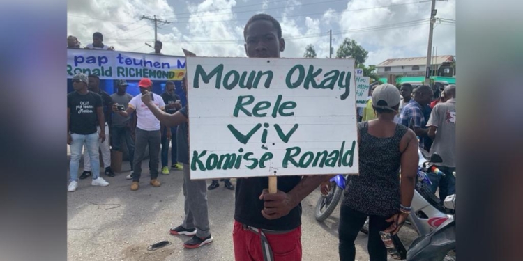 Le barreau des cayes souhaite l’éviction du commissaire Ronald Richemond, la population s’y oppose
