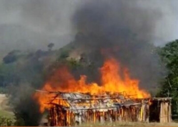 Un haïtien tué et 8 maisons brûlées : des soldats dominicains en uniforme soupçonnés