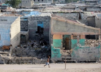 Omwen 89 moun mouri nan batay bandi G-9 ak G-Pèp ap fè Site Solèy la selon RNDDH