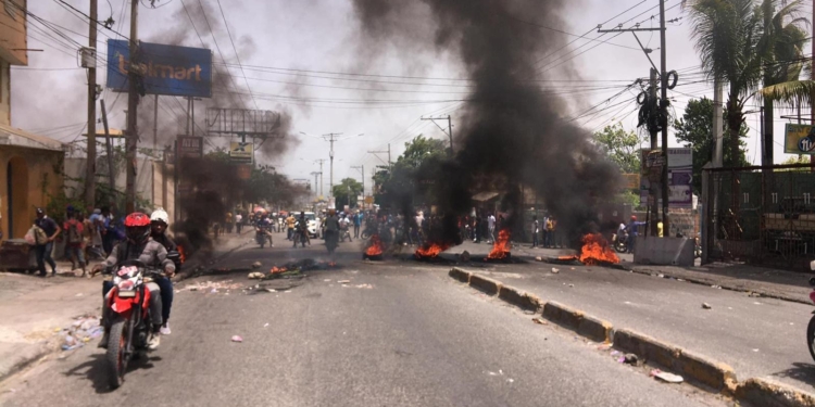 Manifestasyon nan divès zonn nan Lwès la akoz ogmantasyon pri gaz la