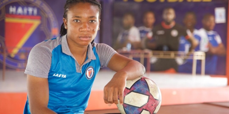 Melchie Daëlle Dumornay visée par 3 clubs européens dont le PSG
