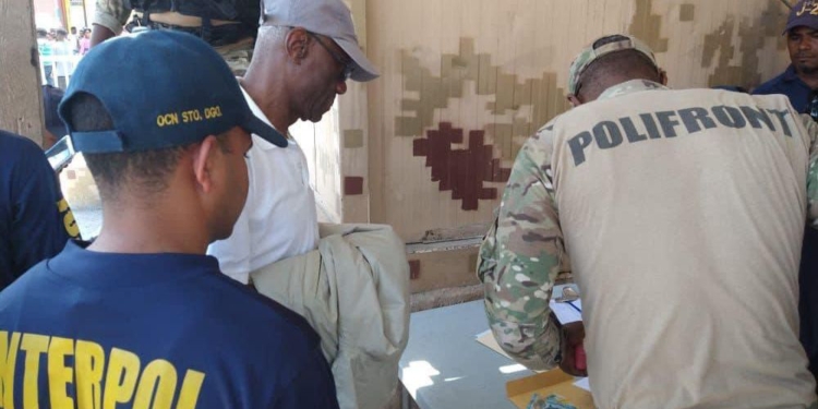 L’ancien ministre des Sports et de l’action Civique Evans Lescouflair rapatrié en Haïti