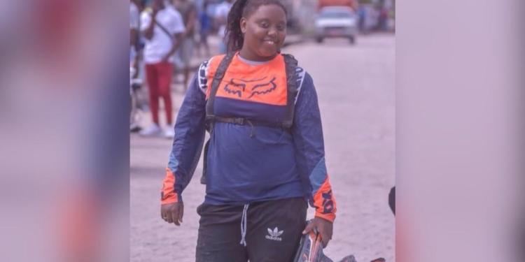 Institutrice la semaine et motarde le week-end : JC décide d’allier l’utile à l’agréable