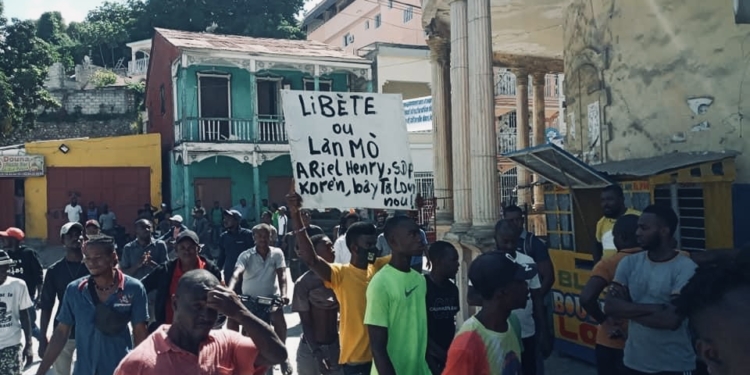 3 moun mouri ak plizyè lòt blese pandan 2èm jounen pwotestasyon nan Okay ak Jakmèl