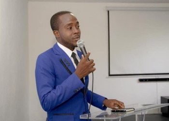 Le journaliste sportif haïtien Dodley Vincent sélectionné par la FIFA pour le Mondial au Water