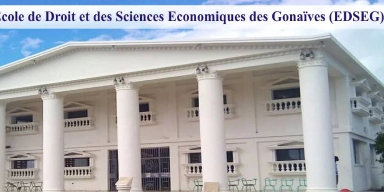 EDSEG : une cinquantaine d’étudiants bloqués à l’Arcahaie depuis 3 jours