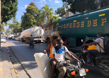 Editoryal: Ayiti vann nan zobop, mafya yo bloke domino a!