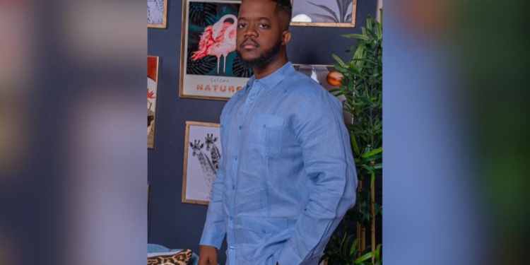 Ralph Dominique, yon ayisyen ki bay tèt li pou avanse ak jèn e pataje sa ki pozitif avèk yo