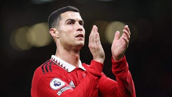 Cristiano Ronaldo quitte Manchester United “d’un commun accord avec effet immédiat”