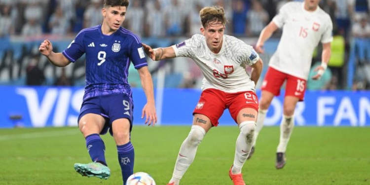 Qatar 2022: l’Argentine écrit son histoire face à une équipe polonaise très passive