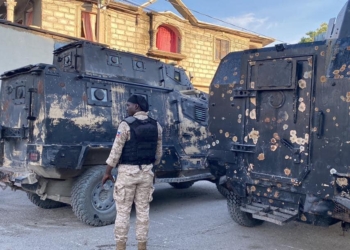 Bandi Savyen nan Latibonit touye 7 polisye nan yon atak yè mèkredi a