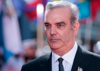Prezidan Luis Abinader mande kominote entènasyonal la pou mete lapè an Ayiti