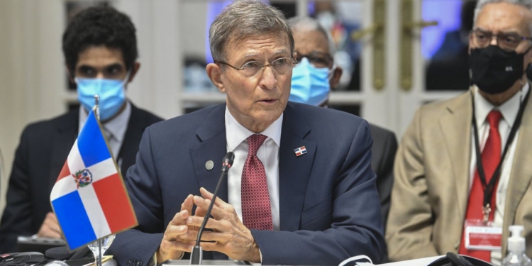 Un diplomate dominicain fait appel à l’aide internationale pour soutenir Haïti