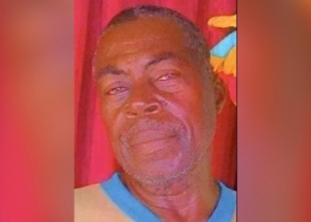 Yon papa touye pitit gason li akoz li t ap anpeche li bat manman li nan komin Ansagalè