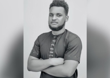 Margelly Danaëv Jean : un jeune poète qui peint la réalité du pays à travers sa poésie