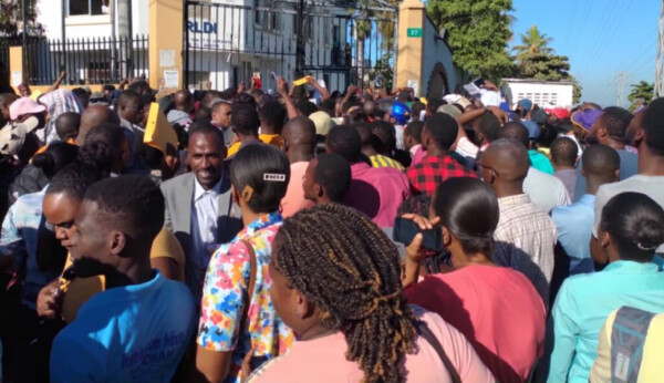 Gonaïves : trois personnes ont été blessées par balles au bureau du CRLDI